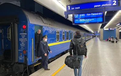 Поезд Киев Варшава - УЗ изменила правила продажи билетов | РБК Украина