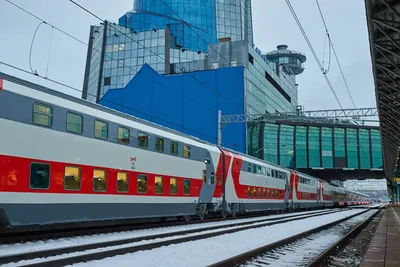 С 1 июня между Москвой и Петербургом запустят 10 дополнительных поездов