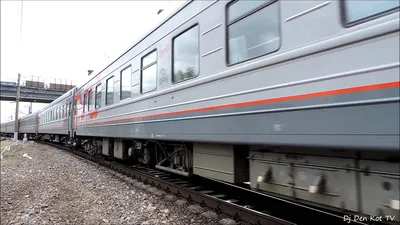 ЭП10-006 Поезд София-Москва в Брянске ( Train Sofia-Moscow ) - YouTube