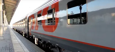 ЧС7-020 с поездом №010 Варшава — Москва - YouTube