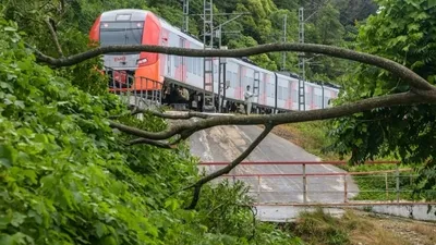 Два человека погибли после столкновения поезда «Владикавказ-Адлер» с  легковушкой