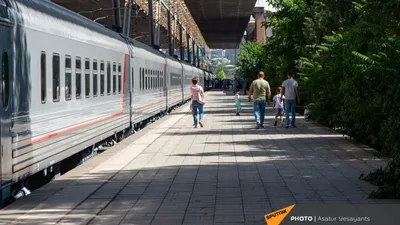 Поезд Тбилиси Батуми Двухэтажный Поезд Грузинской Железной Дороги —  стоковые фотографии и другие картинки Батуми - iStock