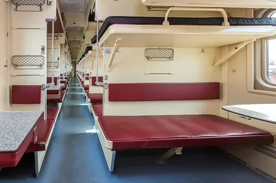 Файл:Плацкартный вагон в фирменном поезде «Томич».jpeg — Википедия