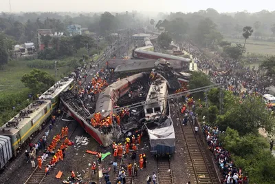 Число погибших при столкновении поездов в Индии возросло до 288 человек -  РИА Новости, 03.06.2023