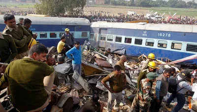 В Индии при столкновении поездов погибли не менее 288 человек, около 900  получили ранения | bobruisk.ru