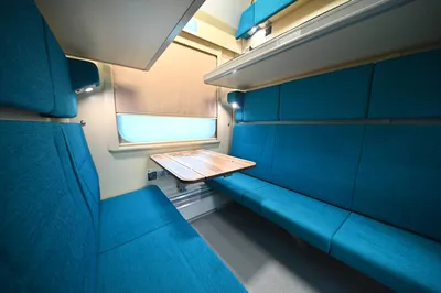 Крым встретил первый пассажирский поезд из Санкт-Петербурга - Российская  газета