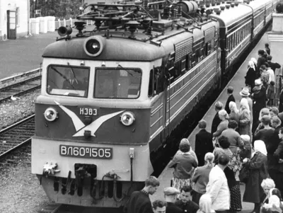 Поезд из СССР в будущем» — создано в Шедевруме