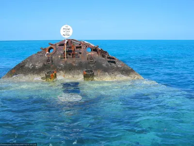 Кладбище затонувших кораблей в Каспии чиновников не беспокоит