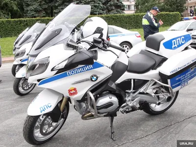 Бесплатная коллекция фото полицейских мотоциклов в разных форматах