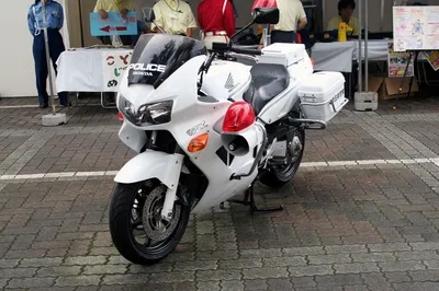 В поисках правосудия: Фотографии полицейских мотоциклов в акции