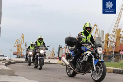 Впереди правопорядка: Впечатляющие кадры полицейских мотоциклов
