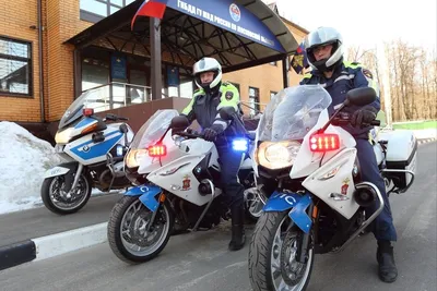 Впереди остальных: Захватывающие кадры полицейских мотоциклов