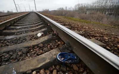 В Черниговской области автомобиль попал под поезд. Погибли мужчина, женщина  и ребенок