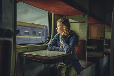 Девушки в поездах (17 фото)