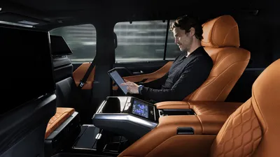 Видео: каким получился самый роскошный внедорожник Lexus нового поколения —  Лаборатория — Motor