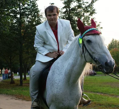 Принц на белом коне | Instagram