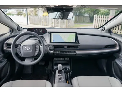 2021 Toyota Prius XLE AWD-e Review | PCMag