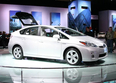 2023 Toyota Prius Prime plug-in gets more power, bigger price tag |  Automotive News
