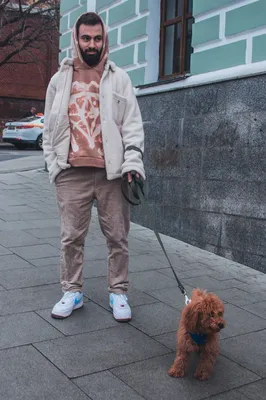 Образы для прогулки с собакой: подборка нарядов | GQ Россия