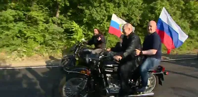 4K фотки Путина на мотоцикле: безупречное разрешение