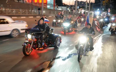 Изображение Путина на мотоцикле в HD качестве - бесплатно скачать!