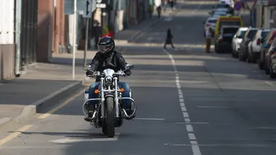 HD фотография Путина на мотоцикле: воплощение стиля и уверенности!