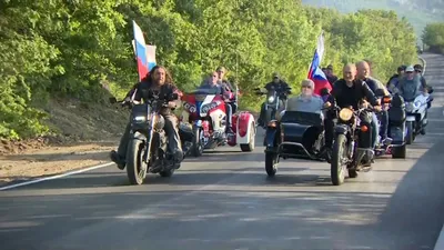 Фото Путина на мотоцикле: высокое качество для настоящих ценителей!