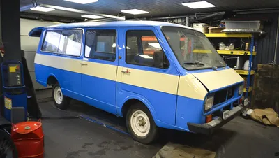 Купить б/у РАФ 2203 бензин механика в Туле: голубой микроавтобус 1986 года  на Авто.ру ID 1118491747