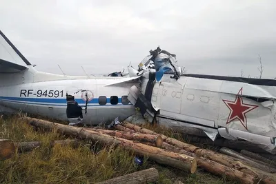 В Татарстане разбился самолет с парашютистами из 7 регионов - Российская  газета