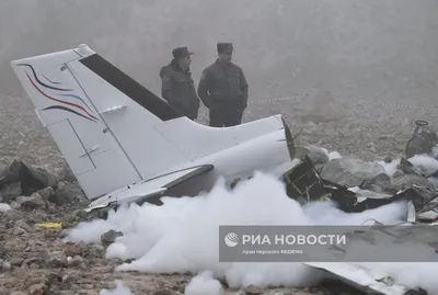 Упал на здание с людьми: в Польше разбился самолет Cessna, есть погибшие  (видео)