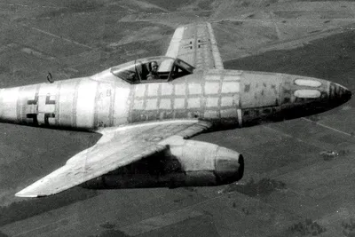 Советские асы впервые сбили реактивный истребитель 75 лет назад -  Российская газета
