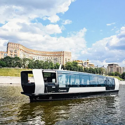Речной трамвай запущен в Москве