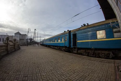 На Украине пассажир поезда умер, упав с верхней полки - РИА Новости,  12.06.2021
