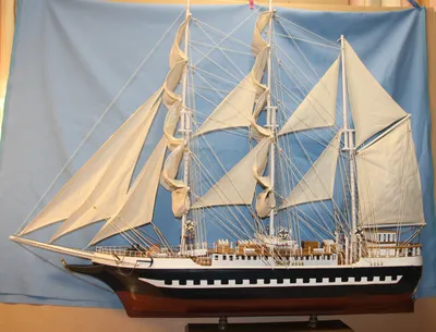 Ремонт корабля в верфи стоковое изображение. изображение насчитывающей  померанцово - 154868525