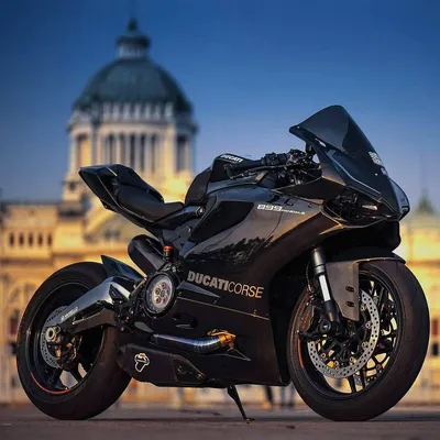 Фото мотоцикла в webp формате