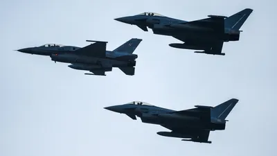 Infoline | Новина : Военные самолеты России и США сцепились в небе