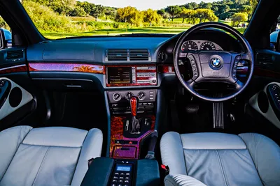 Салон BMW 850i