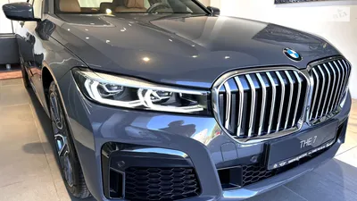 BMW показала новый суперкар