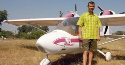 2009 год Первая самодельная модель самолета из потолочки и пенопласта от  телевизора. — Паркфлаер