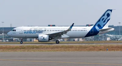 Самолет Airbus A320 | beSTAR