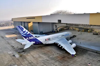 Самый вместительный пассажирский самолет в мире снимают с производства –  Spot