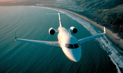 Власти острова Мэн сняли с учета восемь самолетов российских миллиардеров |  Forbes.ru
