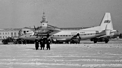 Среднемагистральный пассажирский самолет Ан-10. - Российская авиация