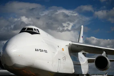 Аварийная посадка Ан-124 в Новосибирске