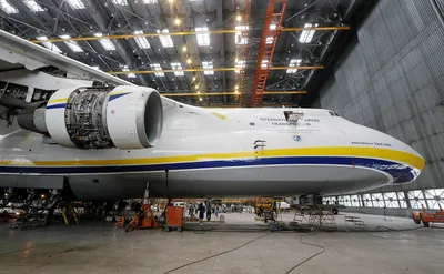 Шмыгаль: Украина готовится конфисковать у россии самолет АН-124 «Руслан»,  находящийся в Канаде