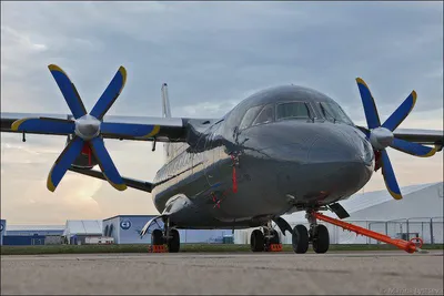 Авиация Украины - Антонов Ан-140