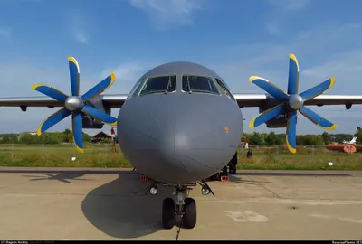 Новый Ан-140 передан Морской Авиации ВМФ России