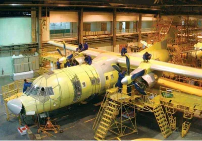 10 гривен 2004 Украина — Самолет Ан-140 — серебро | Купить монеты
