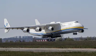 Ан-225 \"Мрия\" увезли из аэропорта Гостомеля на утилизацию – DW – 27.05.2022