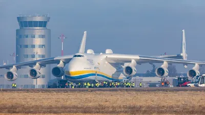 Самый большой в мире самолет Ан-225 «Мрия» уничтожен в результате  российской атаки